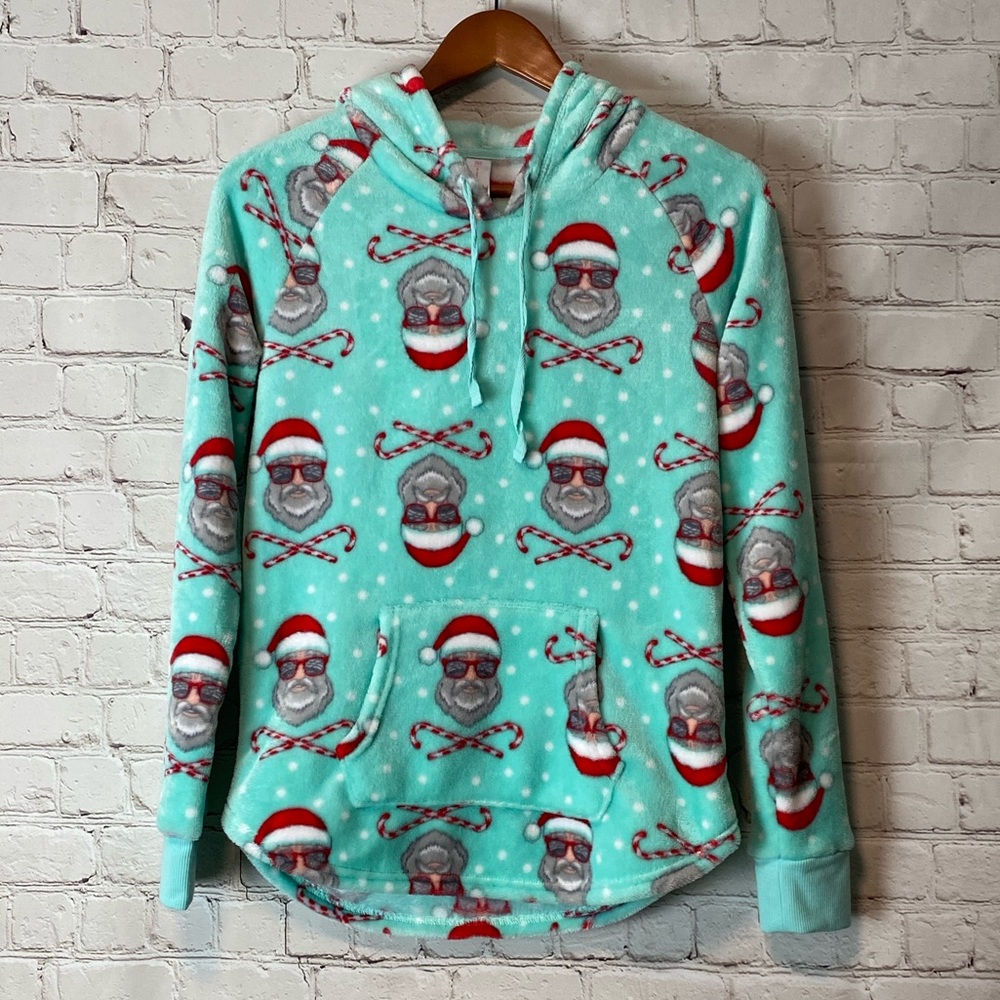 NWOT No Boundaries Santa 🎅🏼 Hoodie